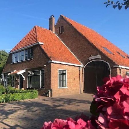 Rustig Logeerverblijf Aan De Rand Van De Stad Lekkum المظهر الخارجي الصورة